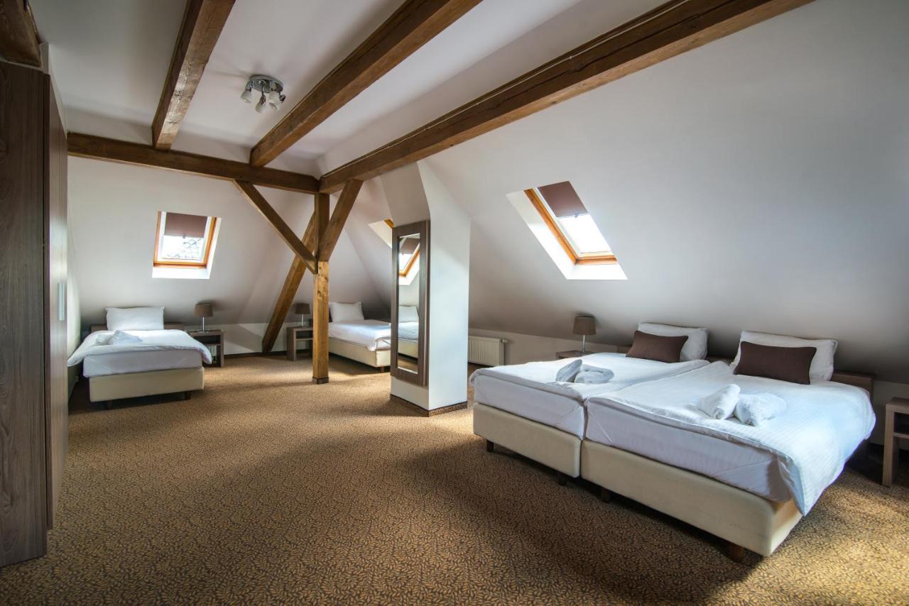 Hotel Bialy Domek Wałcz Exteriér fotografie