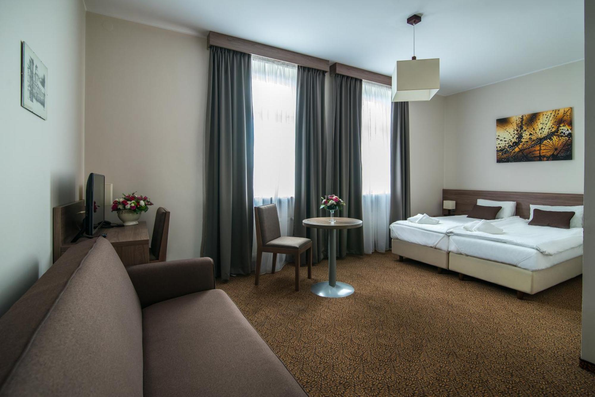 Hotel Bialy Domek Wałcz Exteriér fotografie